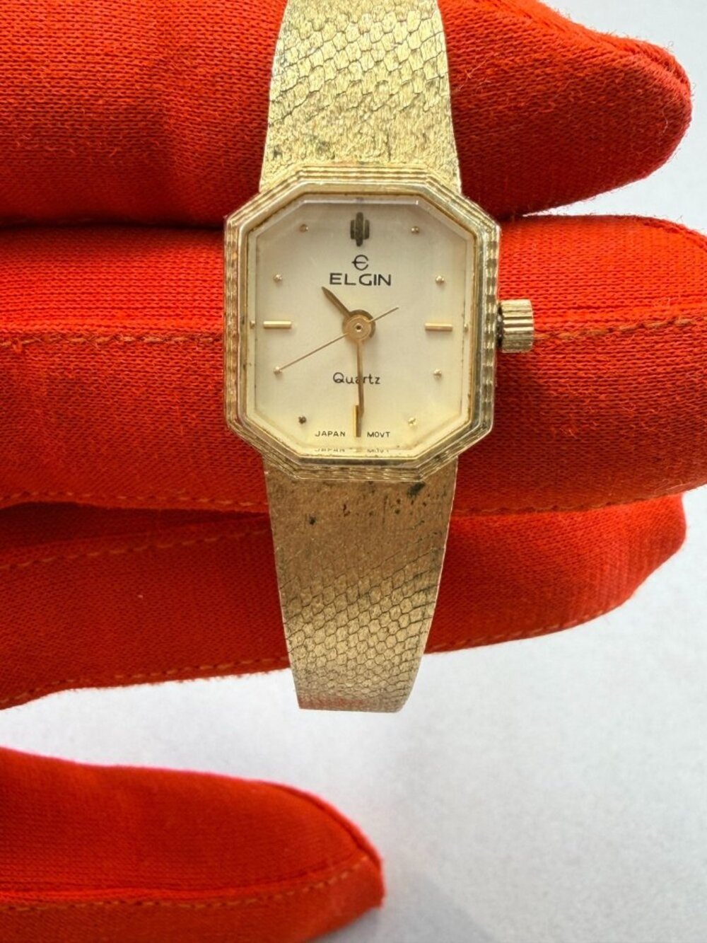 Vintage Elgin Quartz Gold Tone Mesh Bracelet Ladies Watch Japan